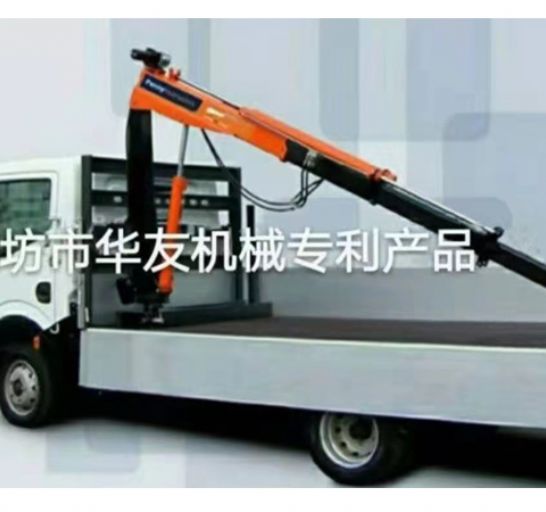 點擊查看詳細(xì)信息<br>標(biāo)題：車載小吊機  液壓小吊機 閱讀次數(shù)：2220